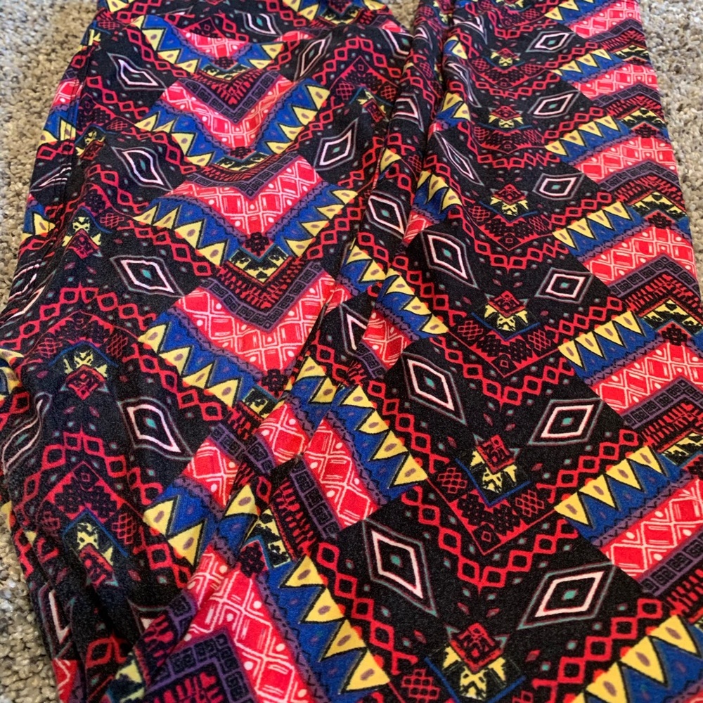 LuLaRoe OS leggings